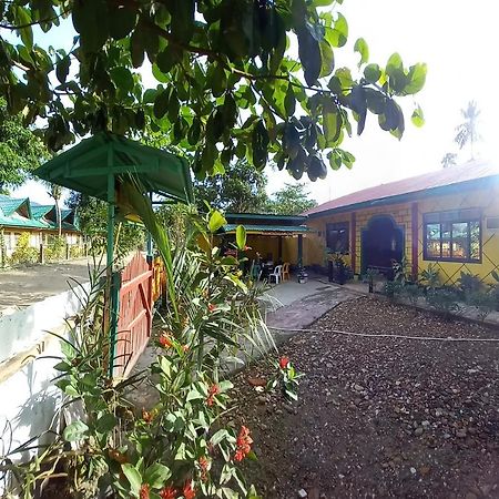Rodel Yellow Hauz Itaytay Exterior photo